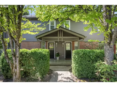 420 S State St, Lake Oswego, OR 97034