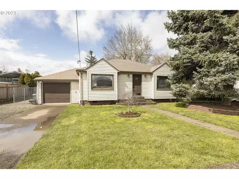 235 Kenwood St NE, Salem, OR 97301