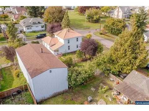 285 W I St, Halsey, OR 97348