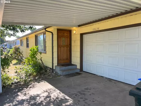 3919 S E St, Springfield, OR 97478