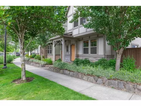 28923 SW Costa Cir, Wilsonville, OR 97070