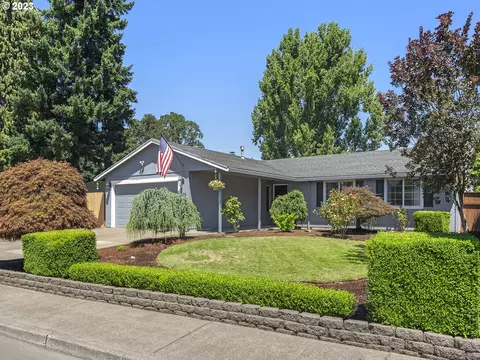 1811 SE Hanover St, Hillsboro, OR 97123