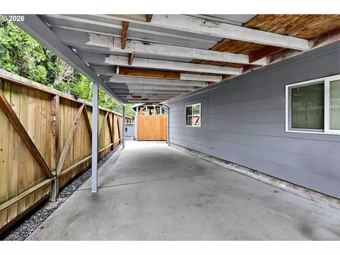 Exterior - 2460 Debra Dr, Springfield, OR 97477 photo 7 of 11