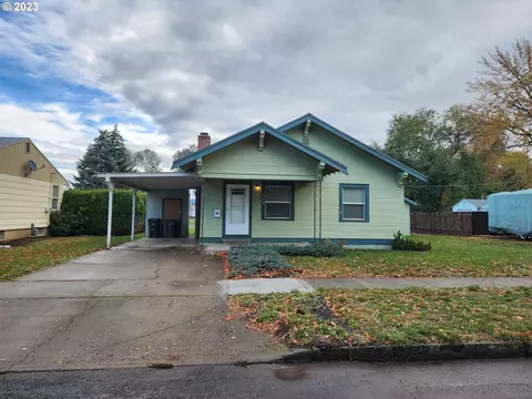 809 15th St, La Grande, OR 97850