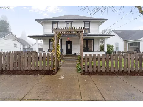 214 S Molalla Ave, Molalla, OR 97038