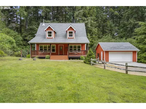 5215 Boy Scout Rd, Florence, OR 97439