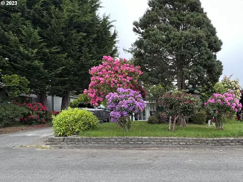 16104 Kings Way, Brookings, OR 97415