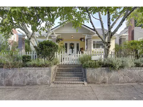 408 W 29th St, Vancouver, WA 98660