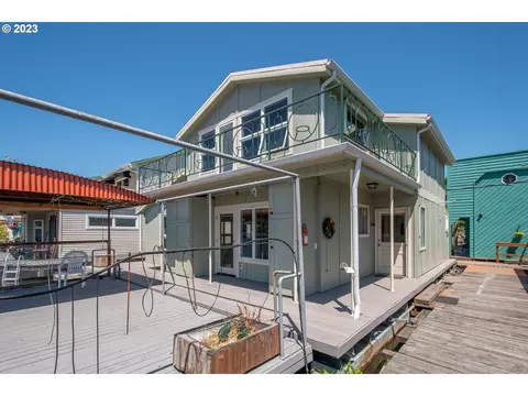 440 N Tomahawk Island Dr, Portland, OR 97217