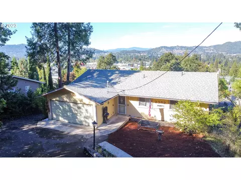 2352 W Military Ave, Roseburg, OR 97471