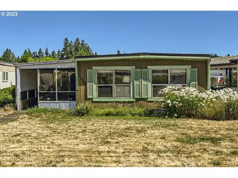 11784 SW Royal Villa Dr, Portland, OR 97224