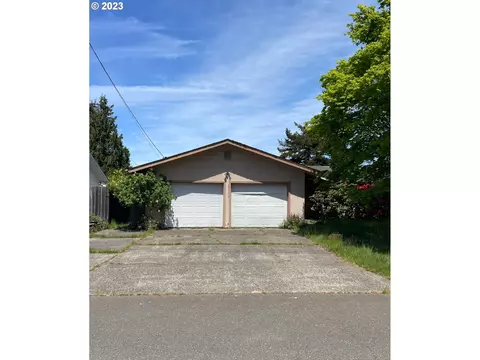 2940 Ridgeway Dr, Reedsport, OR 97467