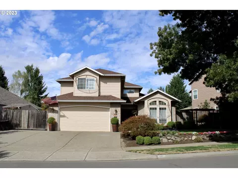 355 NE Lenox St, Hillsboro, OR 97124