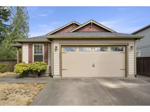 418 N 43rd Ct, Ridgefield, WA 98642
