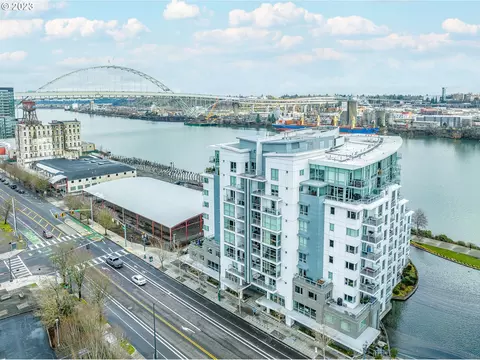 1310 NW Naito Pkwy #503, Portland, OR 97209