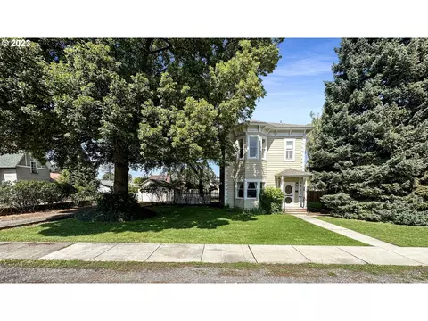 1522 Washington Ave, Baker City, OR 97814