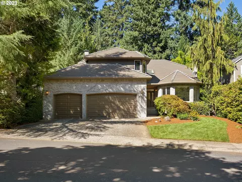 8351 SW Charlotte Dr, Beaverton, OR 97007