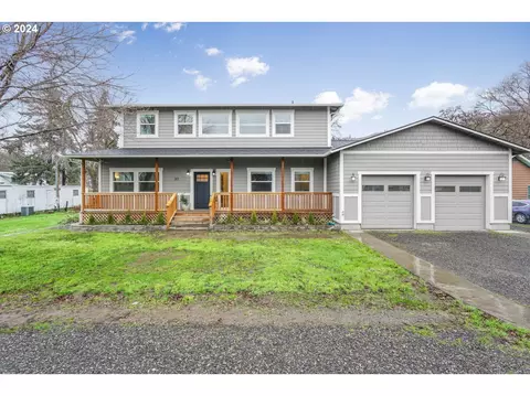 311 Washington St, Lyle, WA 98635
