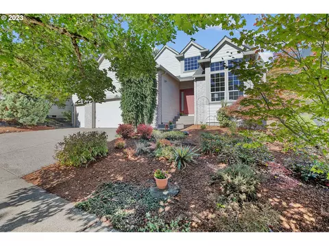 16085 SW Bobolink St, Beaverton, OR 97007