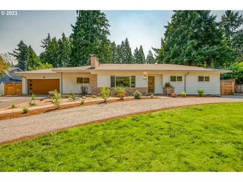 9400 SW Edgewood St, Tigard, OR 97223