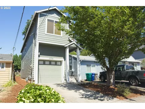 11715 SE Main St, Portland, OR 97216