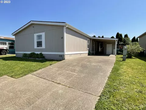 1000 S Mckern Ct #18, Newberg, OR 97132