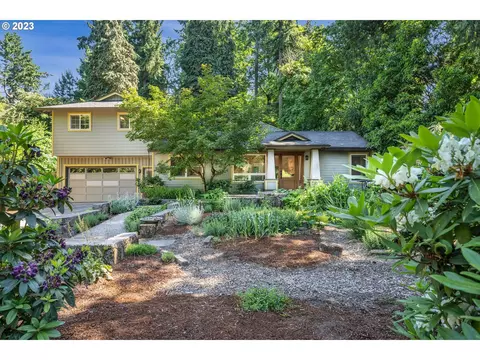 14878 SE Thornton Dr, Milwaukie, OR 97267