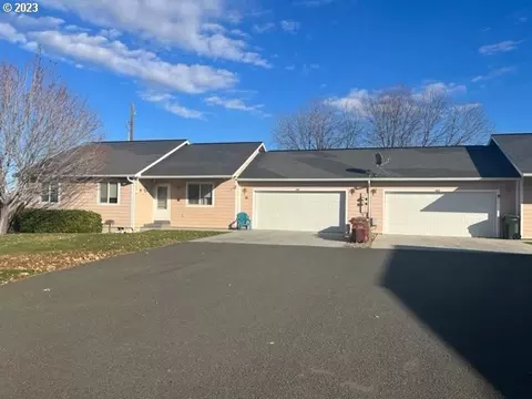 3124 Elm St, Baker City, OR 97814