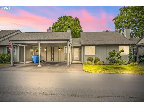1009 NW 135th St #D, Vancouver, WA 98685