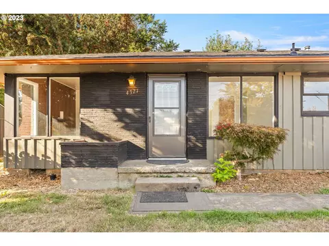 4321 SE Adams St, Milwaukie, OR 97222