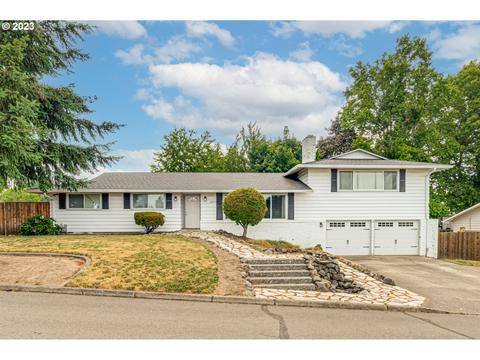 10715 NW 23rd Ave, Vancouver, WA 98685