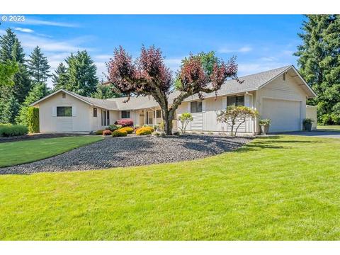 212 NE 129th St, Vancouver, WA 98685