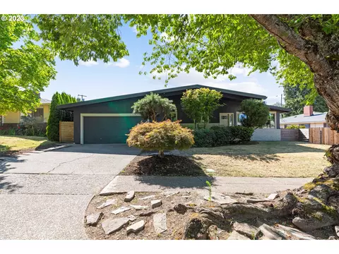 1725 SE 104th Ave, Portland, OR 97216