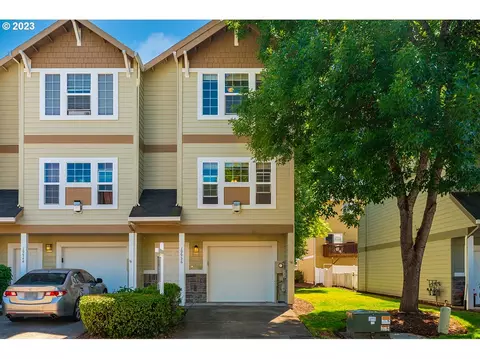 19956 SW Cedar Grove Ln, Beaverton, OR 97003