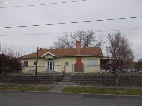 203 NW 7th St, Pendleton, OR 97801