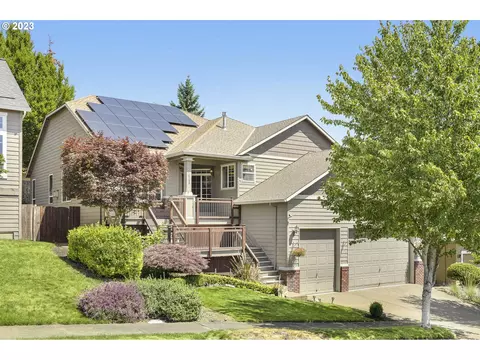 15739 SE Flavel Dr, Portland, OR 97236