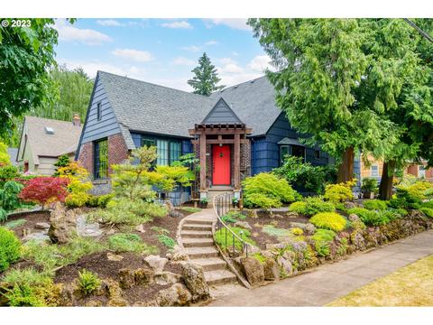 2706 NE Ainsworth St, Portland, OR 97211