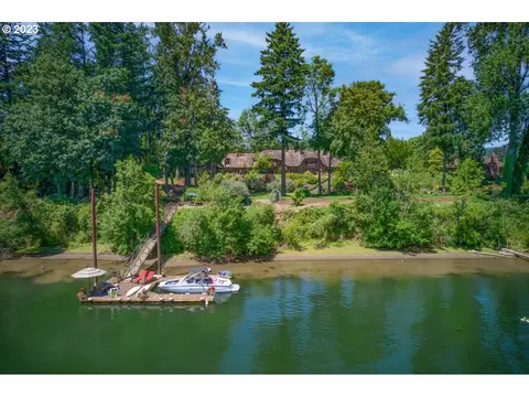 2890 SW Riverfront Ter, Wilsonville, OR 97070