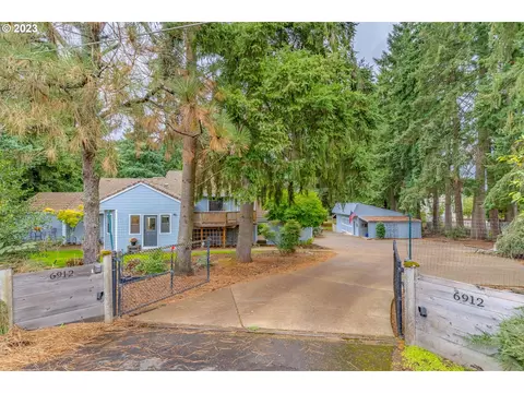 6912 Rainbow Dr SE, Salem, OR 97306