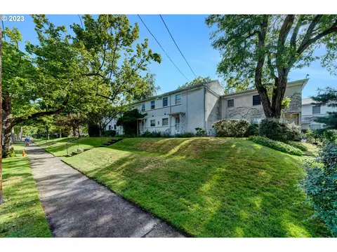 1804 NE 67th Ave, Portland, OR 97213