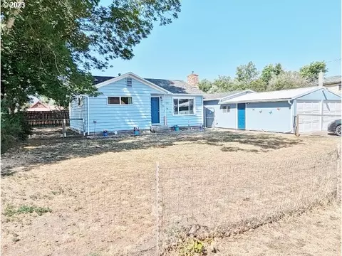 1701 U Ave, La Grande, OR 97850