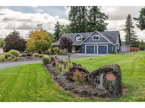 995 Hutson Rd, Hood River, OR 97031