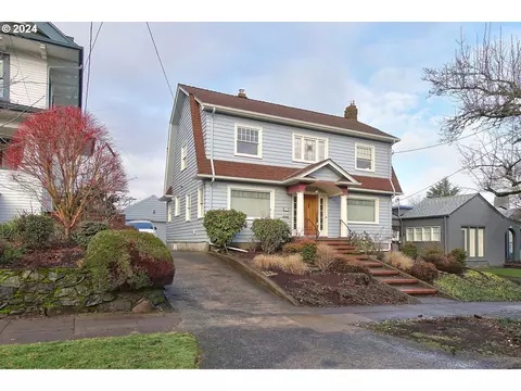 625 NE Laurelhurst Pl, Portland, OR 97232