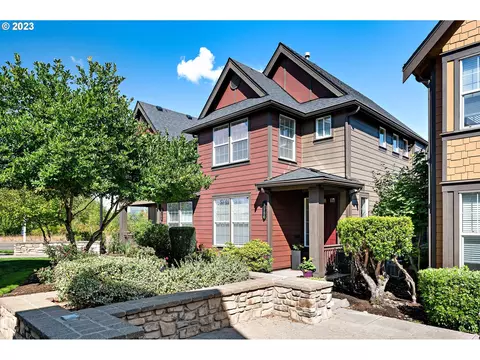 7186 NE Cherry Dr, Hillsboro, OR 97124