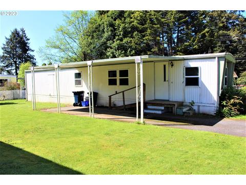 16131 W Hoffeldt Ln #12, Brookings, OR 97415