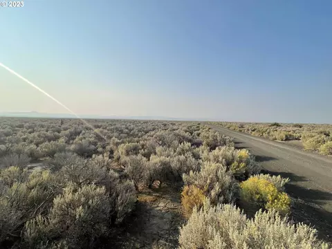 Twighlight Rd, Christmas Valley, OR 97641
