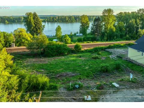 16935 SEvergreen Hwy #2, Vancouver, WA 98683