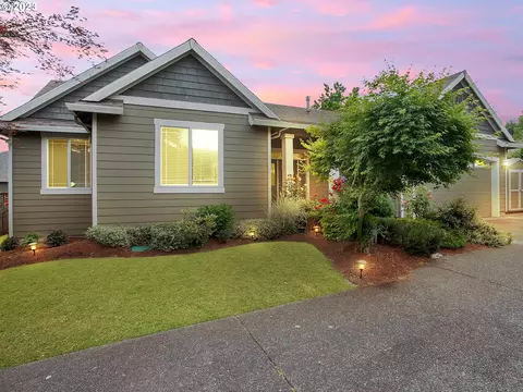 21075 Cody Ln NE, Aurora, OR 97002