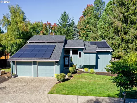 8583 SW Mandan Dr, Tualatin, OR 97062