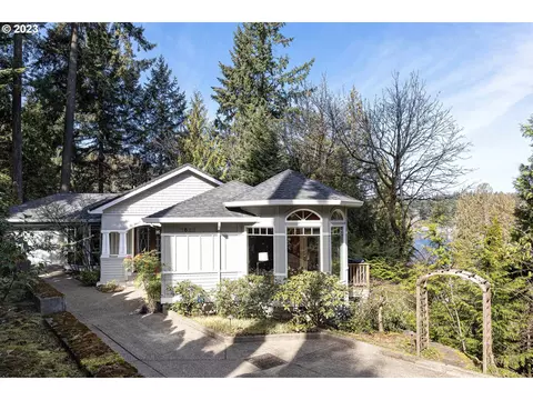 1633 Maple St, Lake Oswego, OR 97034